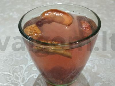 Kvapnus spanguolių ir džiovintų obuolių kompotas pagrindine nuotrauka