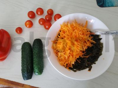 Jūros kopūstų ir morkų salotas Žingsnis 2