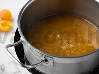 Persikų želė iš sulčių ir džemo Žingsnis 2