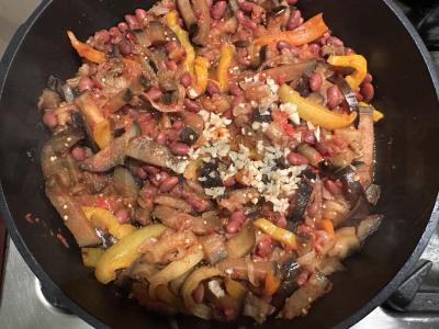 Baklažanai su pupelėmis ir pomidorų tyrė Žingsnis 5