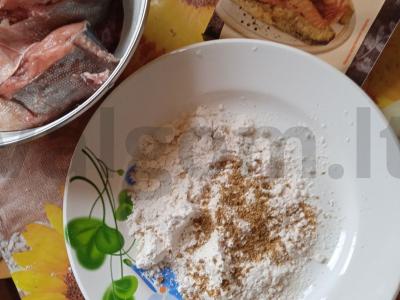 Žuvies patiekalas su daržovėmis Žingsnis 1