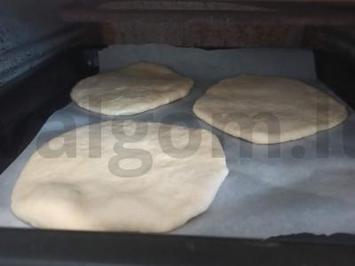 Kvietiniai blyneliai su varške ir česnaku Žingsnis 8