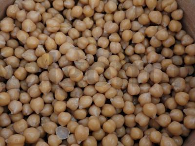 Cicerio humusas su česnaku ir citrinos sultimis Žingsnis 1