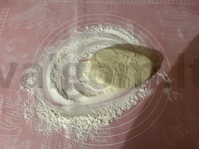 Traškūs pyragėliai su traškia kopūstų įdaru Žingsnis 5