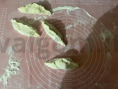 Traškūs pyragėliai su traškia kopūstų įdaru Žingsnis 12