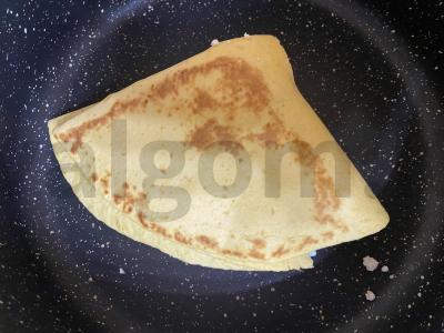 Varškės tortilija su džiovintais slyvomis Žingsnis 4