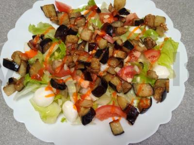 Salotas su mocarela ir baklažanu Žingsnis 7