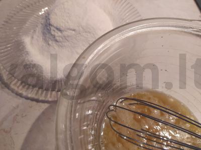 Blynai su varškės sūriu ir raudonąja ikra Žingsnis 2