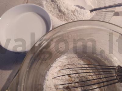 Blynai su varškės sūriu ir raudonąja ikra Žingsnis 3