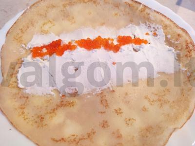 Blynai su varškės sūriu ir raudonąja ikra Žingsnis 6