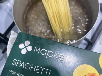 Makaronai „Pomidorų sprogimas“ Žingsnis 1