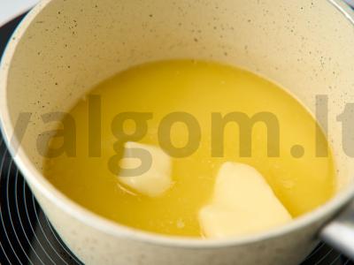 Braškės tortas „Debesys“ Žingsnis 1