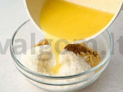 Braškės tortas „Debesys“ Žingsnis 3