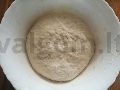 Kopūstų pyragėliai be raugo tešloje Žingsnis 4