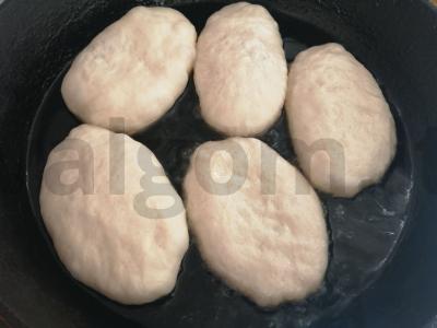 Kopūstų pyragėliai be raugo tešloje Žingsnis 10