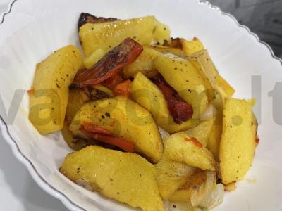 Bulvės „Bendly“ su daržovėmis pagrindine nuotrauka