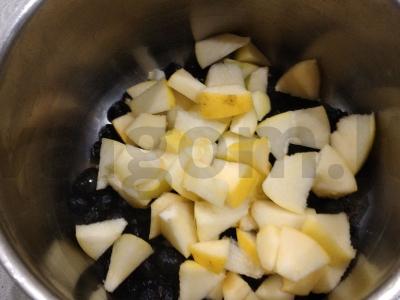 Skaniausias gėrimas iš juodųjų serbentų ir obuolių Žingsnis 2