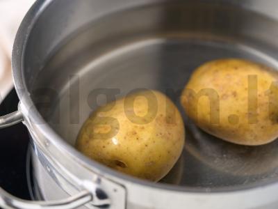 Aromatingos kotletai su raudonaisiais pupelėmis ir bulvėmis Žingsnis 2