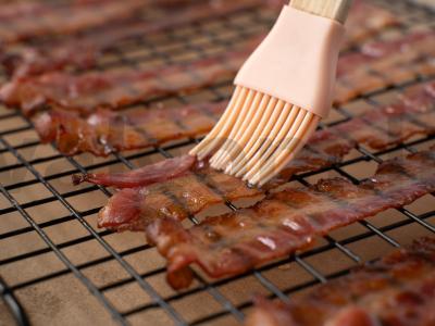 Karamele apibarstytas bekonas Žingsnis 4