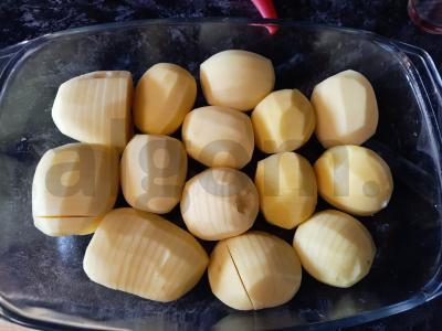 Kepta bulvė „Harmoshka“ Žingsnis 1