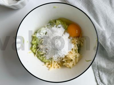 Mini tacos iš cukinijos pusryčiams Žingsnis 1