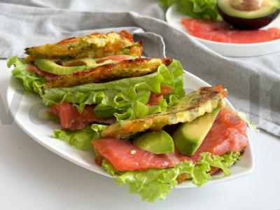 Mini tacos iš cukinijos pusryčiams pagrindine nuotrauka