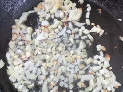 Sūrio sriuba su rūkytomis dešromis Žingsnis 3