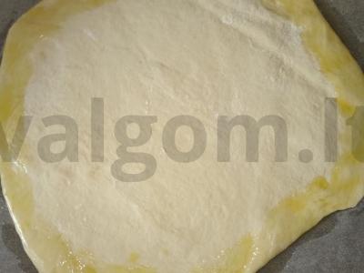 Pica „Sūrio-mėsos“ Žingsnis 1