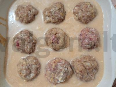 Kotletai pomidorų-grietinės padaže orkaitėje Žingsnis 5