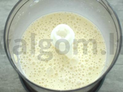 Vanilinis kokteilis su kefyru ir bananais Žingsnis 5