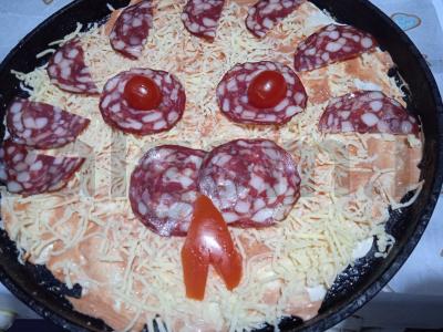 Pica su rūkytomis dešromis, dešrelėmis ir jalapeño pipirais Žingsnis 5