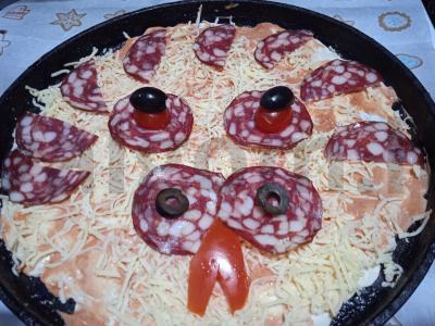 Pica su rūkytomis dešromis, dešrelėmis ir jalapeño pipirais Žingsnis 6