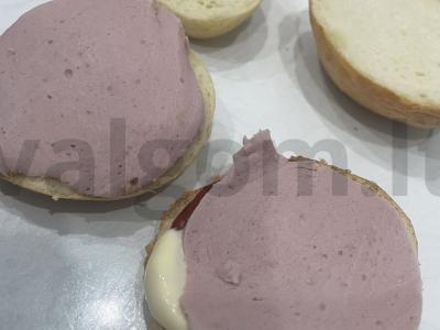 Užkandžių mini burgeriai su virta dešra Žingsnis 6