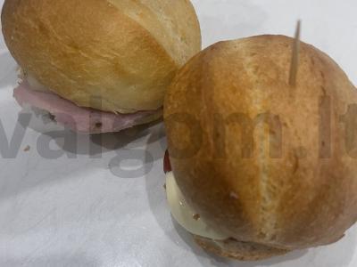 Užkandžių mini burgeriai su virta dešra Žingsnis 9