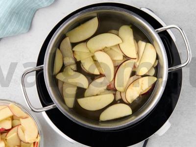 Sluoksniuotos rožės su obuoliais Žingsnis 3