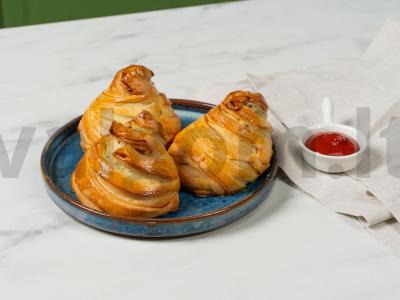 Naujųjų metų „Eglutės“ su bulvėmis ir grybais pagrindine nuotrauka