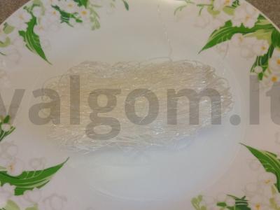 Funchosa su jūros midijomis Žingsnis 1