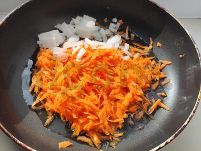 Jaunųjų kopūstų boršas Žingsnis 4