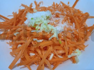 Korėjietiškos morkos su aštriu padažu Žingsnis 3