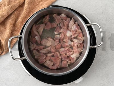 Sūris su vištienos skrandžiais ir perliniu miežiu Žingsnis 1