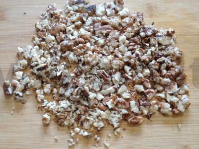 Lobio iš konservuotų pupelių ir graikinių riešutų Žingsnis 4