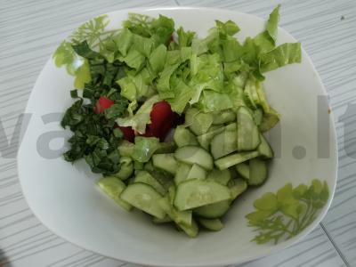 Vasaros daržovių salotas per 10 minučių Žingsnis 2