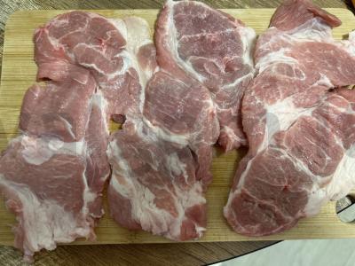 Kiaulienos ritinėliai su varškės sūrio ir paprikos įdaru Žingsnis 1