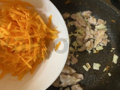 Kukulis su kalakutiena sviesto padaže Žingsnis 3