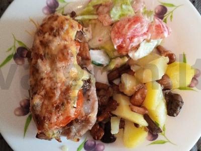 Įdarytos kiaulienos dešrelės pagrindine nuotrauka