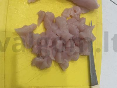 Greitas vištienos filė ir makaronų sriuba Žingsnis 1