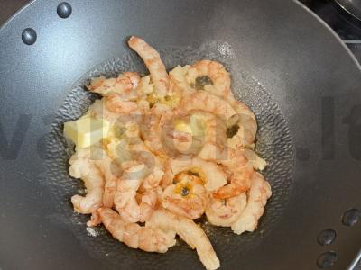 Tom Yum makaronai su langustinomis Žingsnis 2