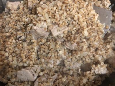 Prieskoninė kiaulienos šoninė su grikiais Žingsnis 9