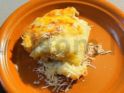 Bulvių gratinas su parmezanu pagrindine nuotrauka