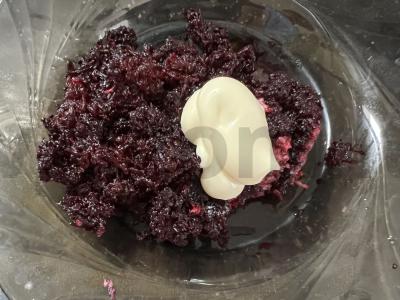 Burokėlių salotas su moliūgų sėklomis Žingsnis 3